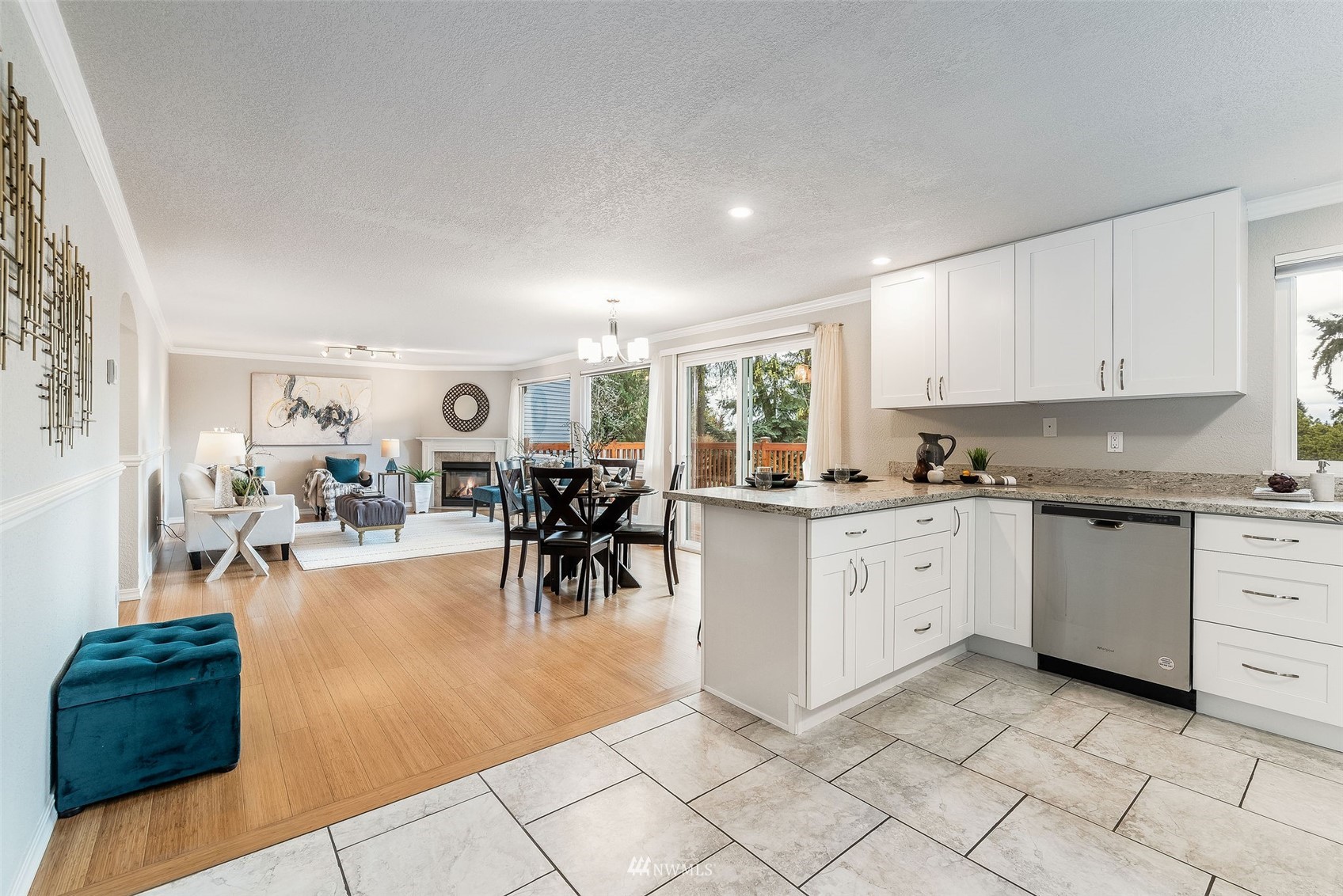 9633 125th Place Southeast Renton, WA 98056 - Photo 3 of 40 Gallery Image 3