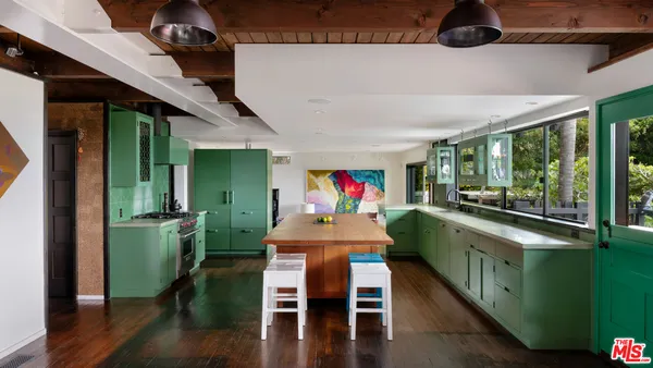 $35,000 | 31970 Pacific Coast Highway, Malibu, CA 90265