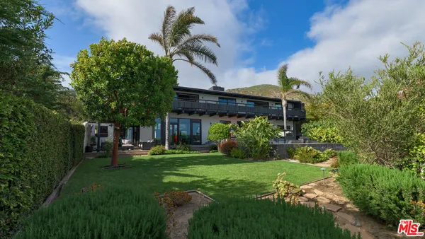 $35,000 | 31970 Pacific Coast Highway, Malibu, CA 90265