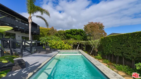 $35,000 | 31970 Pacific Coast Highway, Malibu, CA 90265