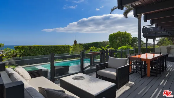 $35,000 | 31970 Pacific Coast Highway, Malibu, CA 90265