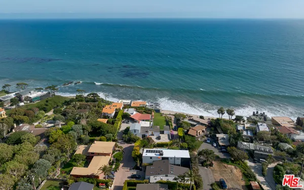 $35,000 | 31970 Pacific Coast Highway, Malibu, CA 90265