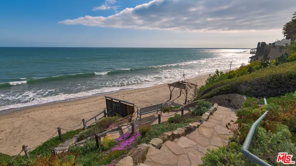 $35,000 | 31970 Pacific Coast Highway, Malibu, CA 90265