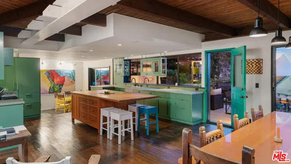 $35,000 | 31970 Pacific Coast Highway, Malibu, CA 90265