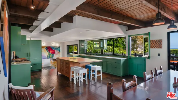 $35,000 | 31970 Pacific Coast Highway, Malibu, CA 90265