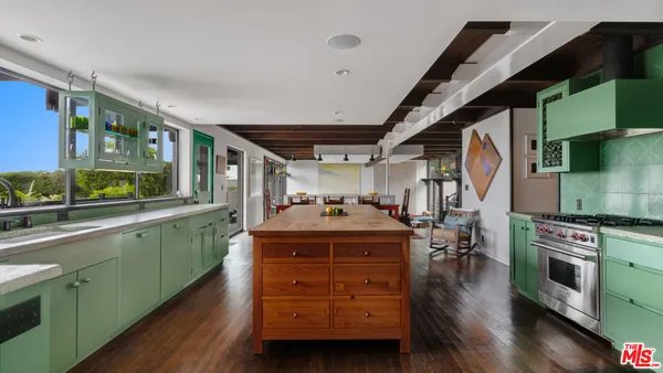 $35,000 | 31970 Pacific Coast Highway, Malibu, CA 90265