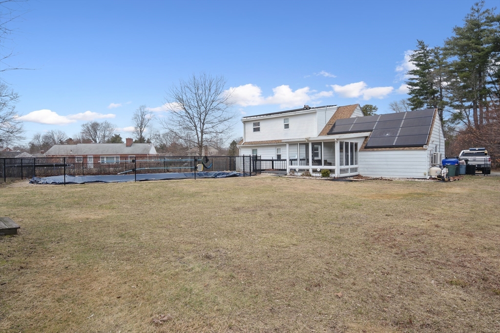 119 Acrebrook Road Springfield, MA 01129 - Photo 31 of 35