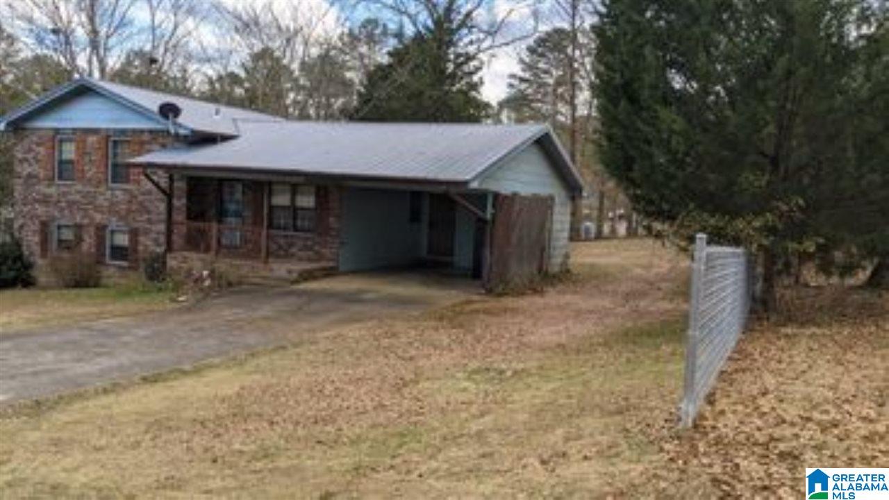 926 Carson Lane Southwest Jacksonville, AL 36265 - Photo 1 of 15