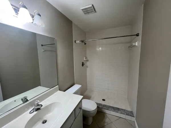 $1,600 | 18 Santiago Court, St. Augustine Shores, FL 32086