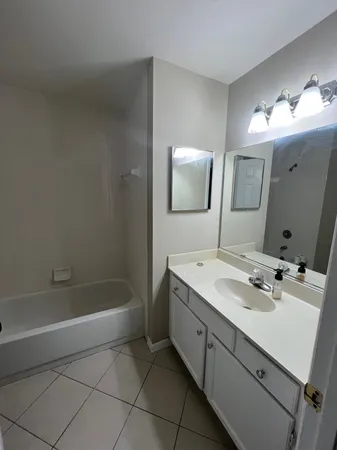 $1,600 | 18 Santiago Court, St. Augustine Shores, FL 32086