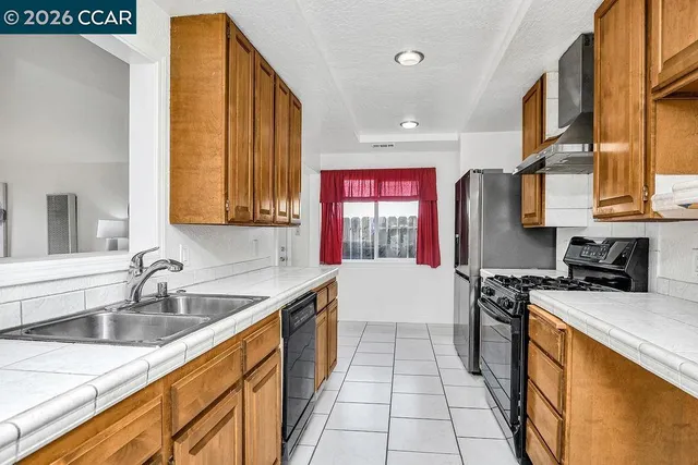 $825,000 | 130-130 Cleopatra Drive, Pleasant Hill, CA 94523