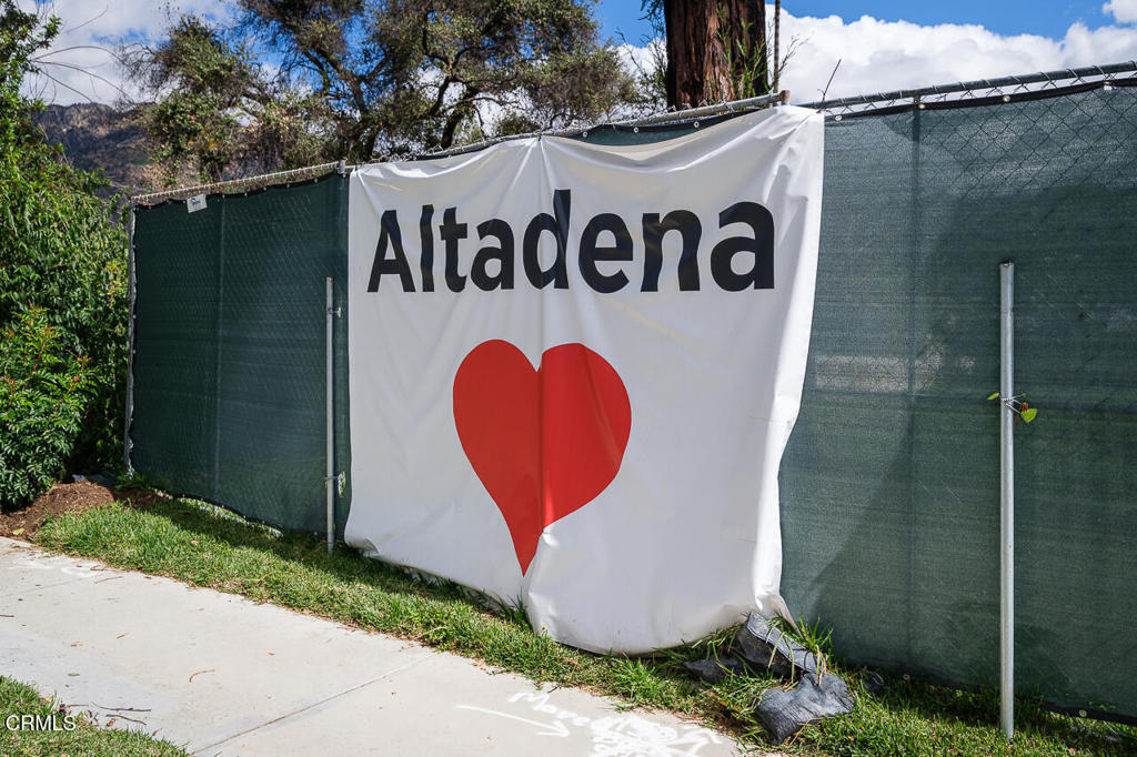 2546 Highland Avenue Altadena, CA 91001 - Photo 12 of 20 SSR_2546Highland_012_OTHERMLS