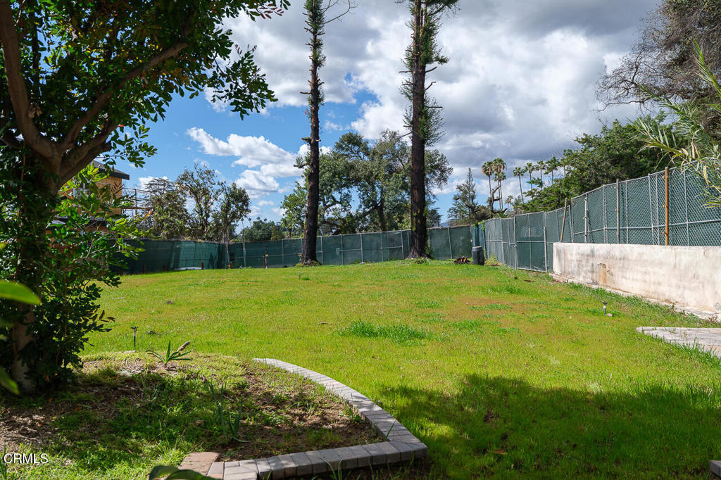 2546 Highland Avenue Altadena, CA 91001 - Photo 19 of 20 SSR_2546Highland_019_OTHERMLS