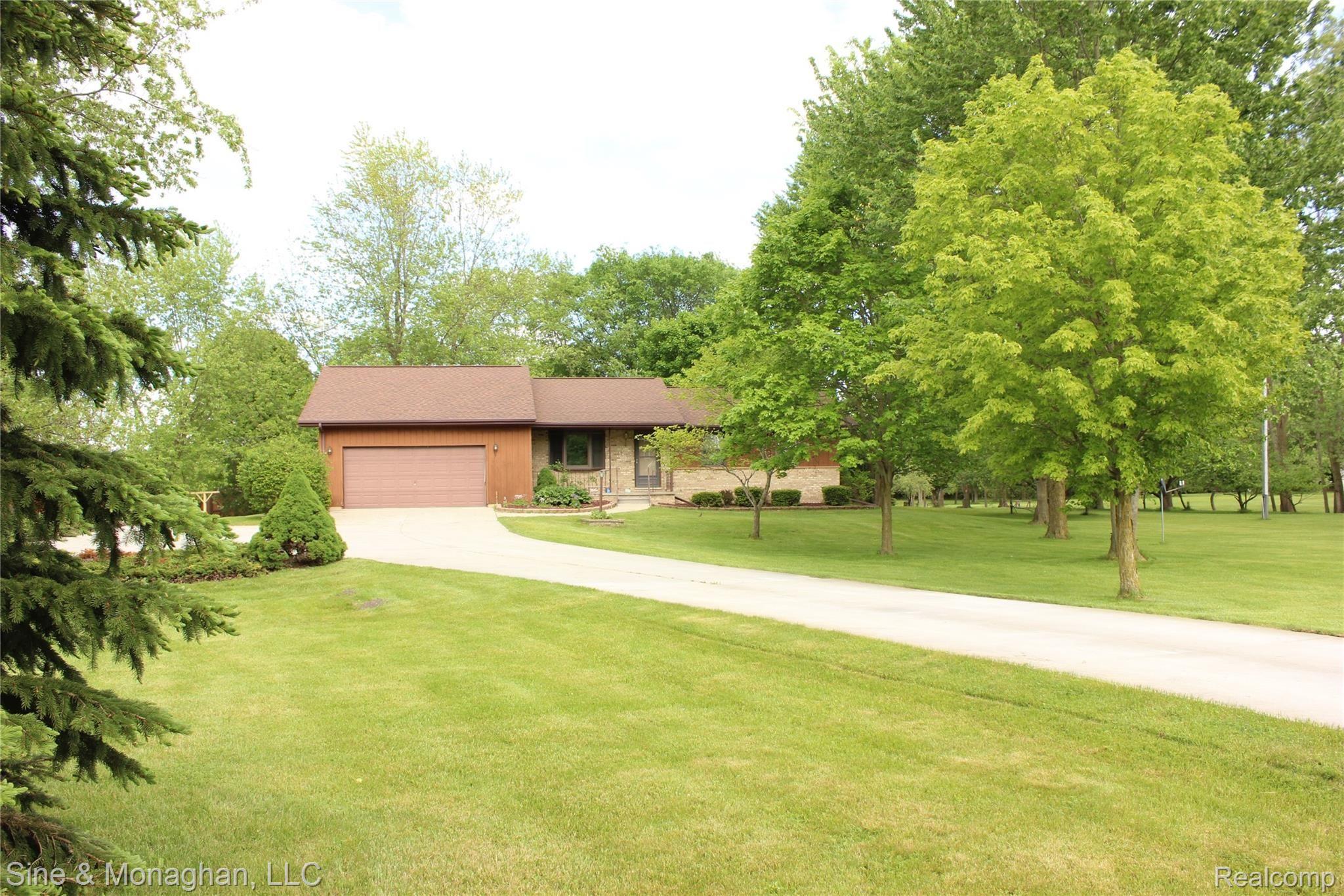 1535 Stein Road St. Clair, MI 48079 - Photo 17 of 20 IMG_7895.JPG