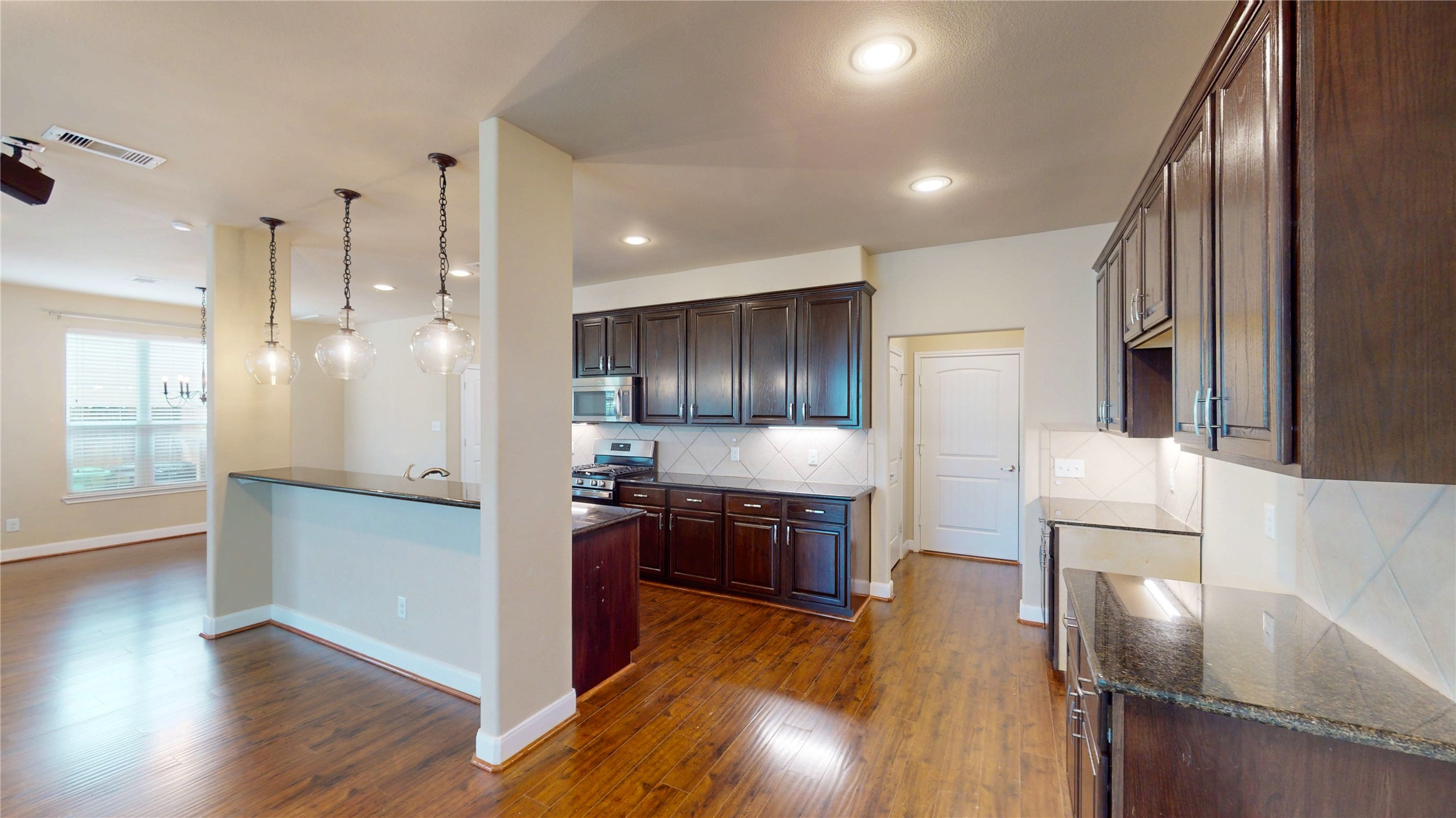 9230 Drewberry Street Houston, TX 77080 - Photo 10 of 31