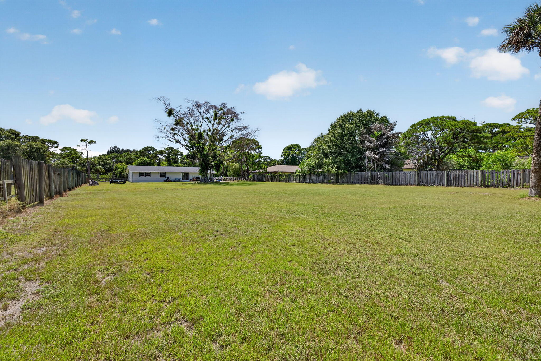 5912 Pinetree Drive Fort Pierce, FL 34982 - Photo 30 of 40 37-web-or-mls-3A5A1407