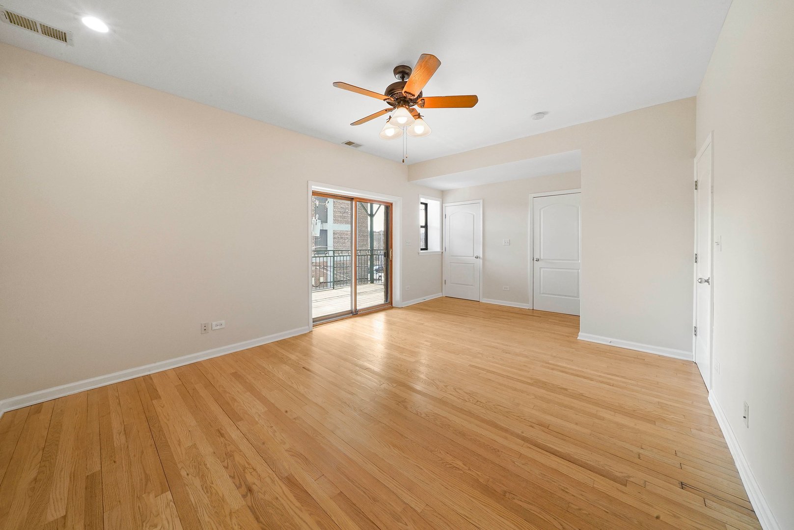 2363 East 70th Street, Unit 2 Chicago, IL 60649 - Photo 11 of 21