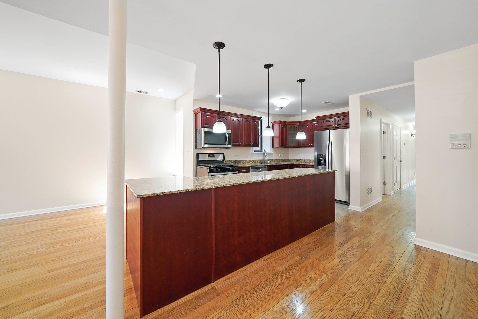 2363 East 70th Street, Unit 2 Chicago, IL 60649 - Photo 7 of 21