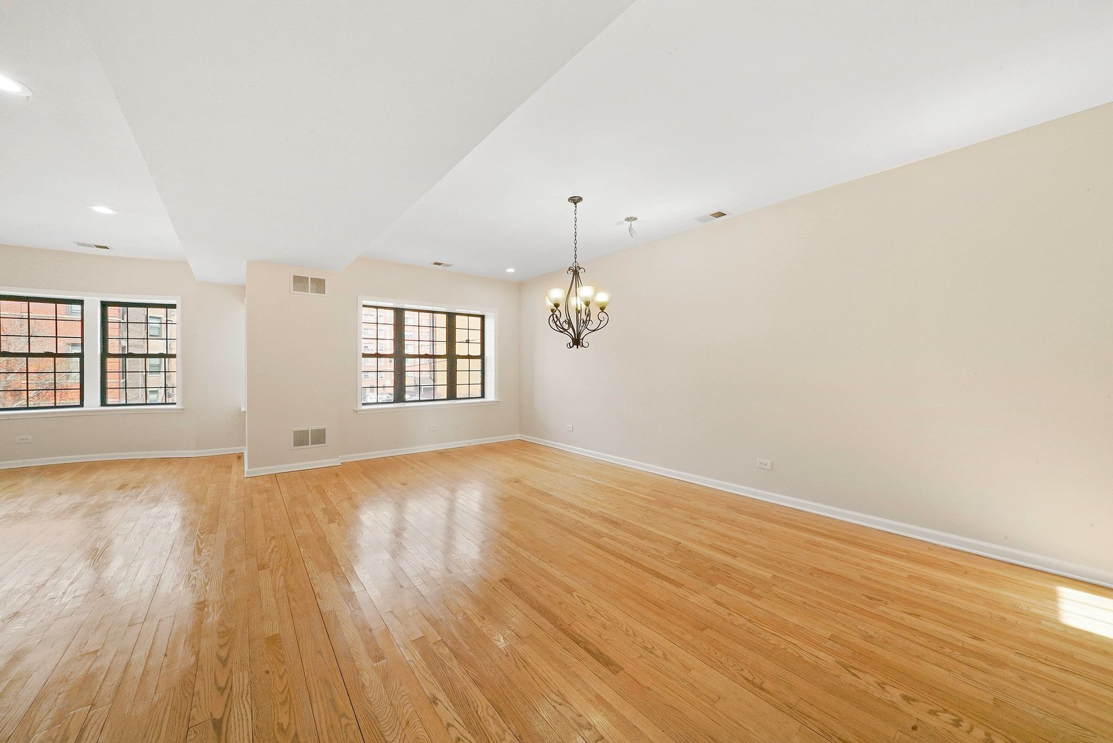 2363 East 70th Street, Unit 2 Chicago, IL 60649 - Photo 9 of 21