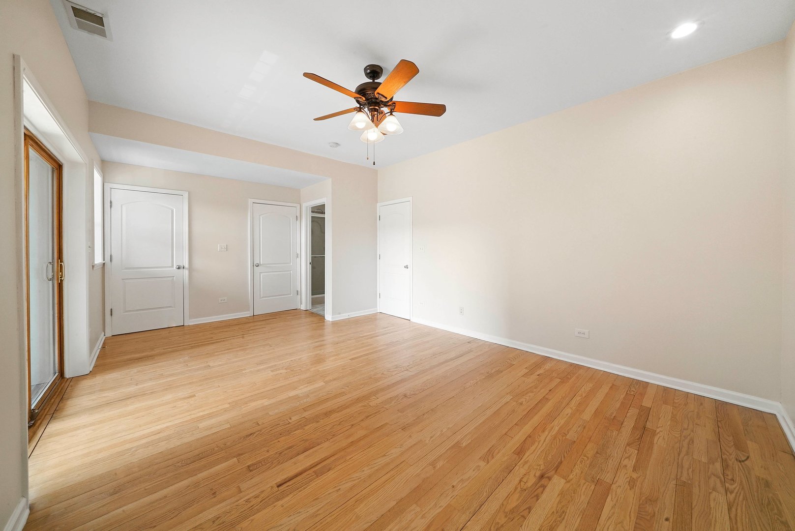 2363 East 70th Street, Unit 2 Chicago, IL 60649 - Photo 10 of 21