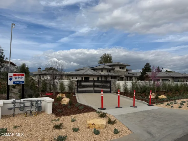 $5,000,000 | 275 Crestview Avenue, Camarillo, CA 93010