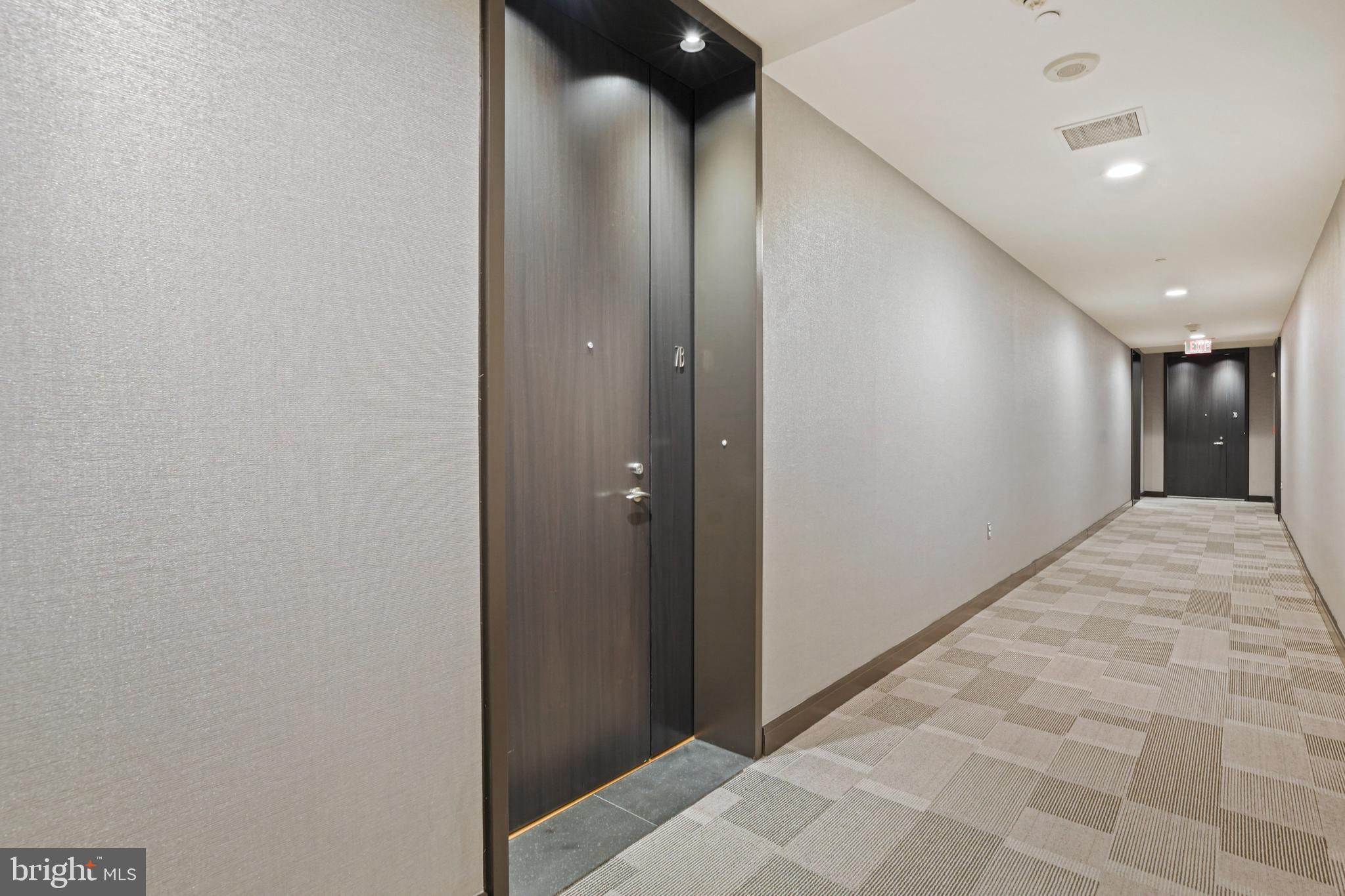 1177 22nd Street Northwest, Unit 7B Washington, DC 20037 - Photo 4 of 26 Front door from hallway
