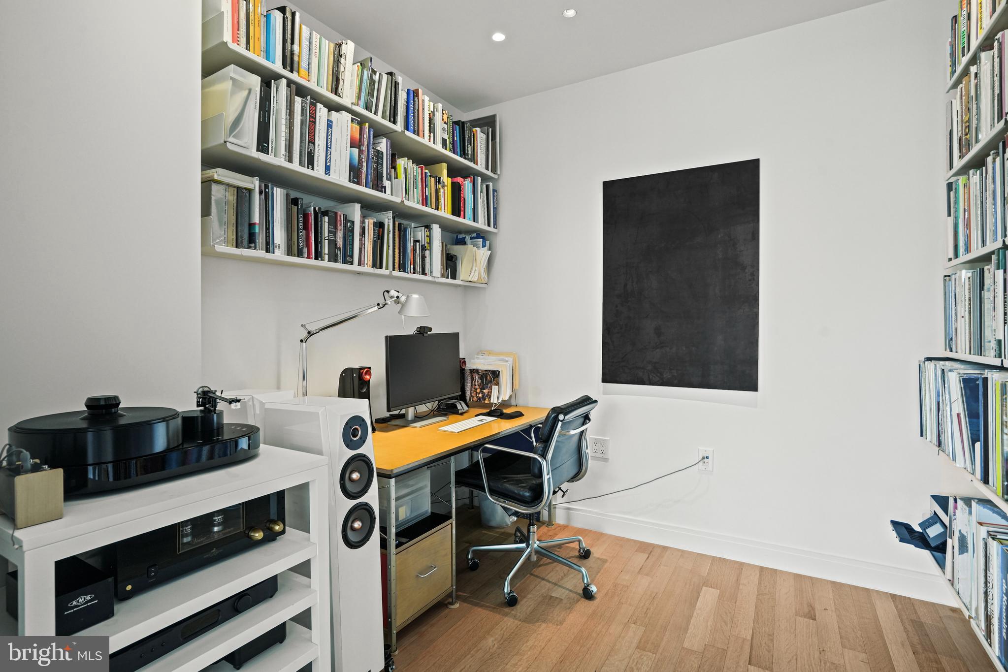 1177 22nd Street Northwest, Unit 7B Washington, DC 20037 - Photo 10 of 26 Den