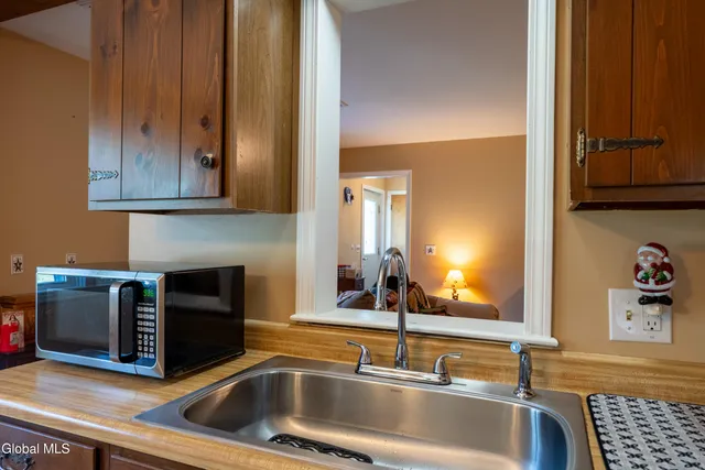 $309,900 | 4 Leo Street, Queensbury, NY 12804