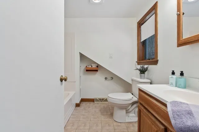 $1,995 | 47 Lake Street, Unit A, Middleton, MA 01949