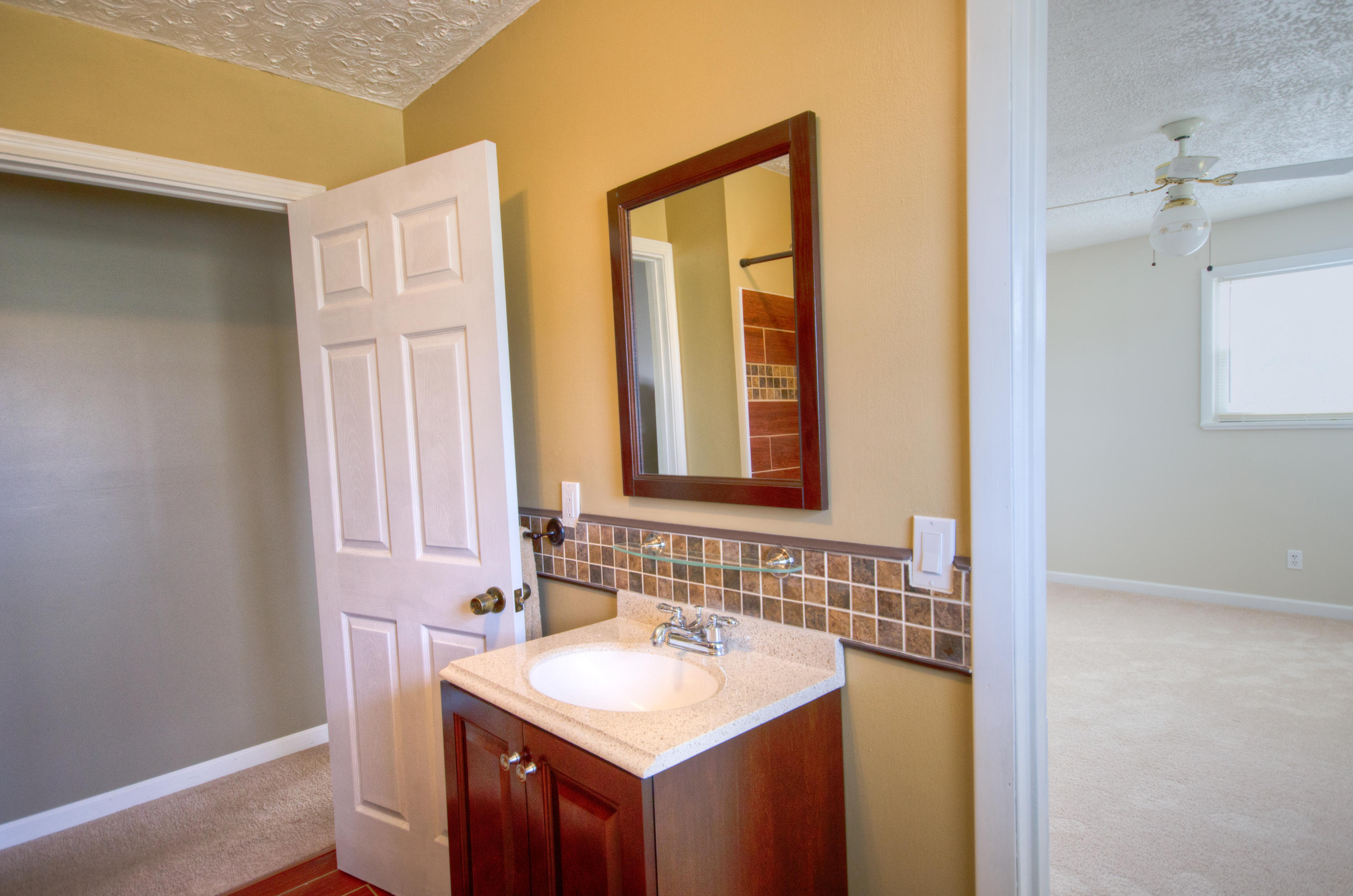 8204 Shelton Road Corryton, TN 37721 - Photo 8 of 23 Home-6