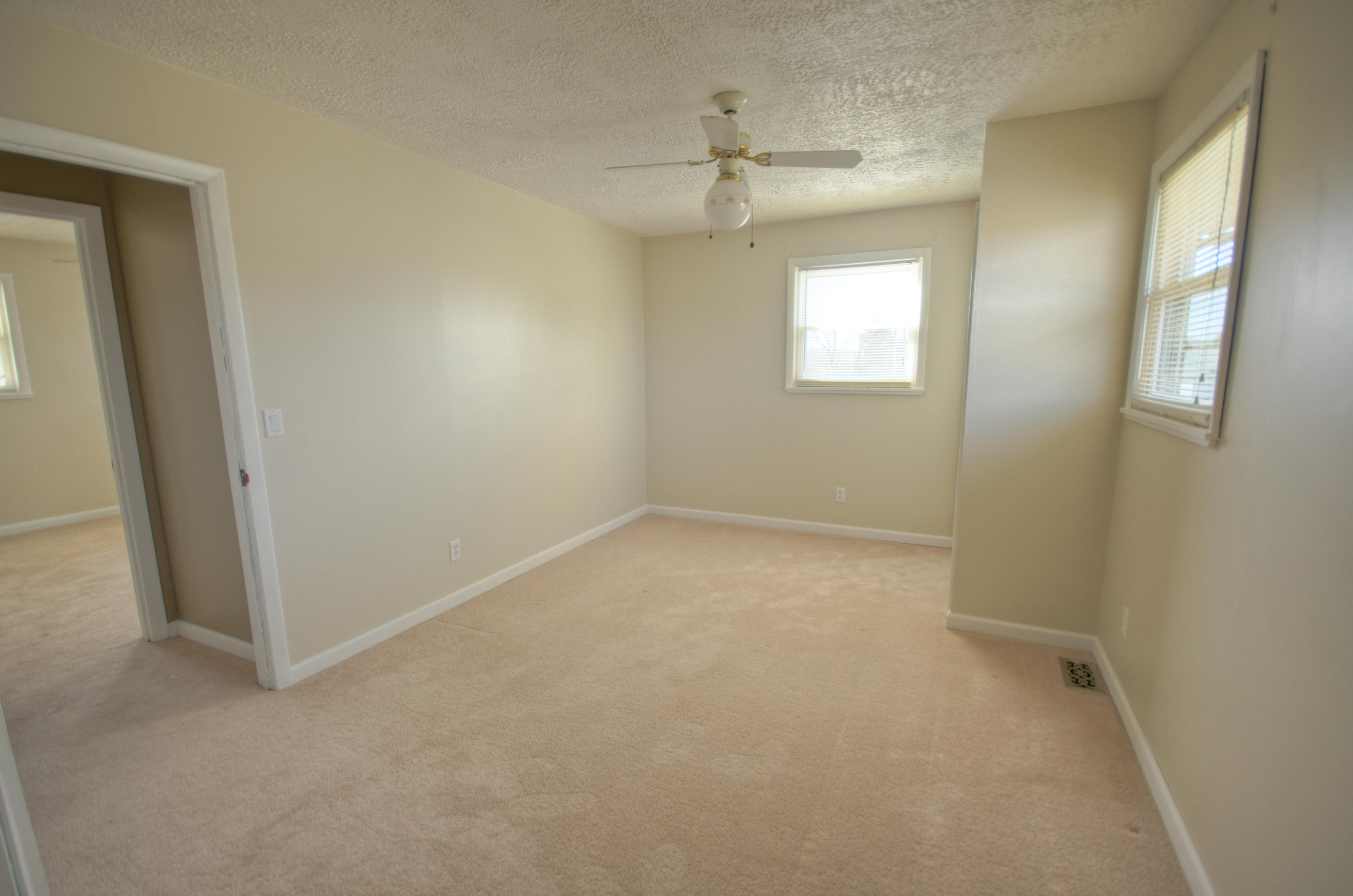8204 Shelton Road Corryton, TN 37721 - Photo 9 of 23 Home-8