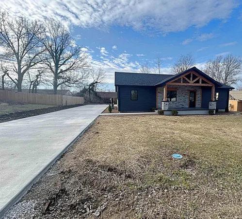 $329,900 | 309 Southeast 1st Street, Loogootee, IN 47553