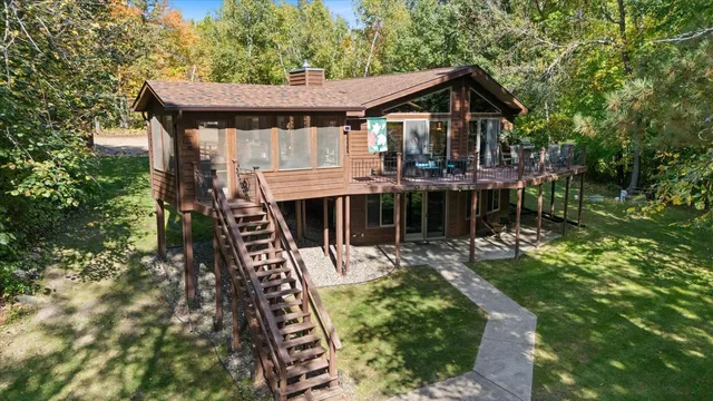 $610,000 | 30495 East Oak Bend Drive, Grand Rapids, MN 55744