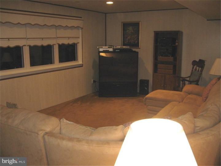 53 Lempa Road Holland, PA 18966 - Photo 9 of 25 Family Room