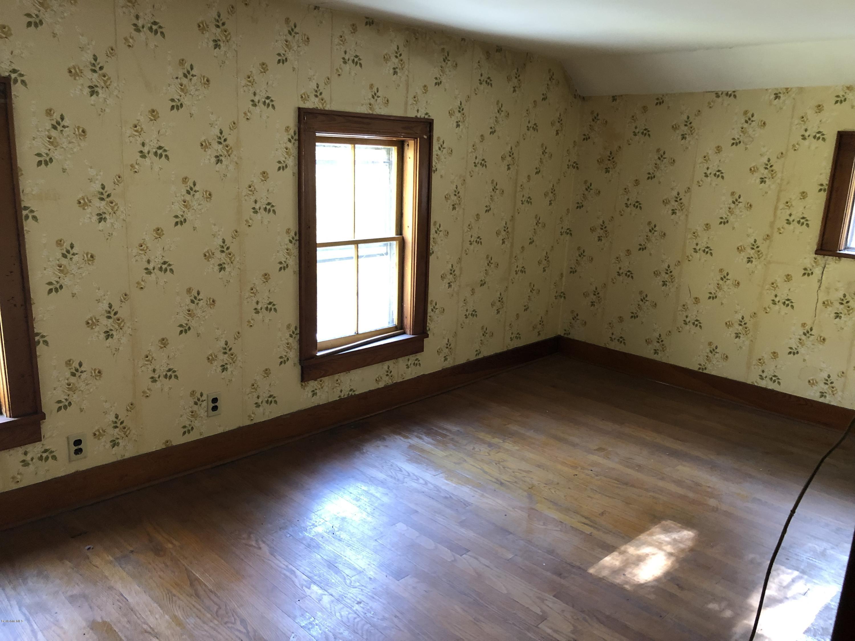 118 Reservoir Road North Adams, MA 01247 - Photo 4 of 15 Bedroom