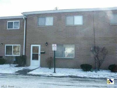 797 Babbitt Road, Unit 18 Euclid, OH 44123 - Photo 1 of 1