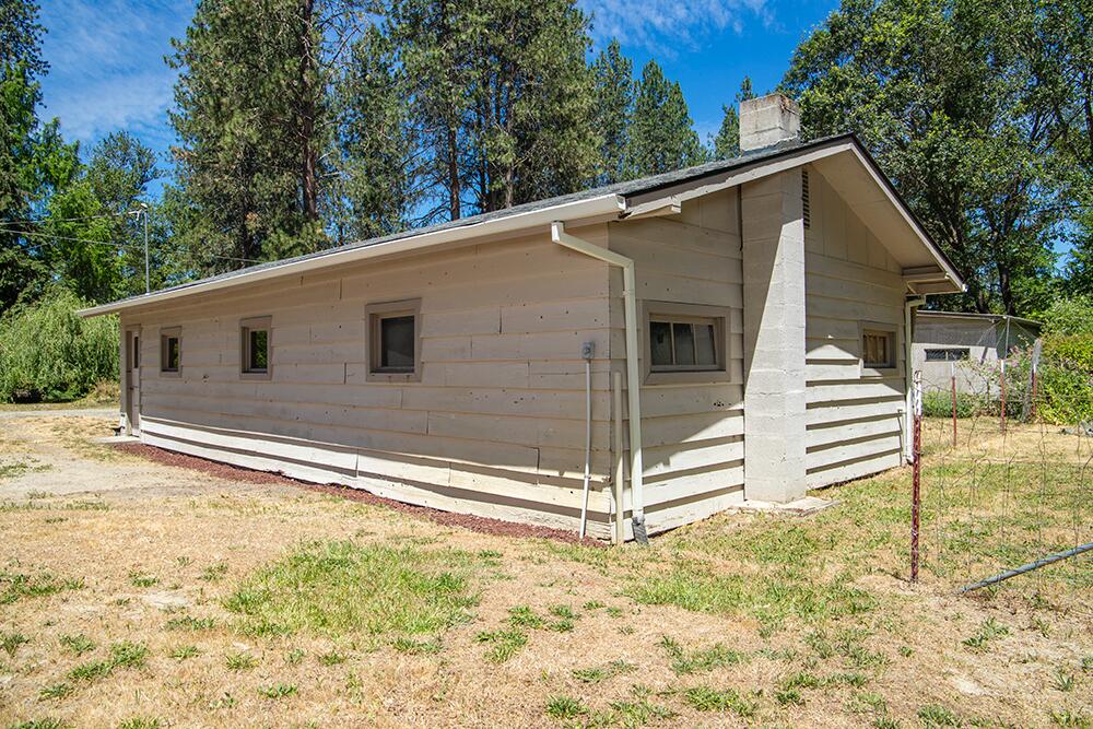 2612 Sand Creek Road Grants Pass, OR 97527 - Photo 21 of 52 2612 Sand Creek Listing Photos - 19 of 5