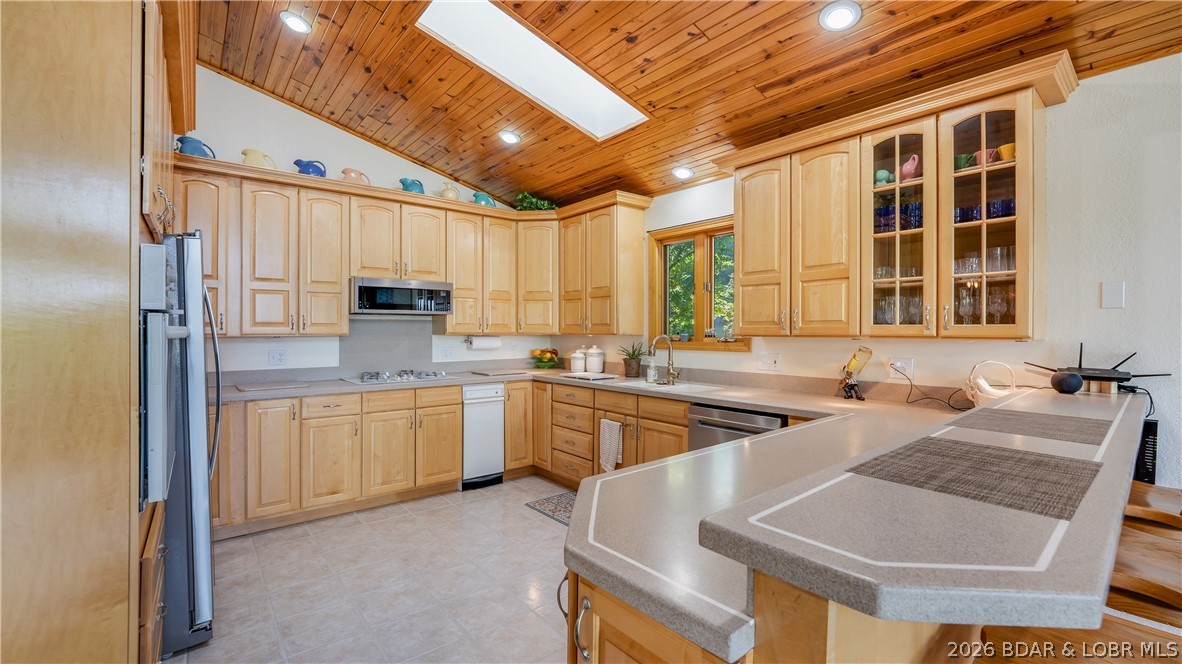 169 Triple K Ranch Road Sunrise Beach, MO 65079 - Photo 4 of 58