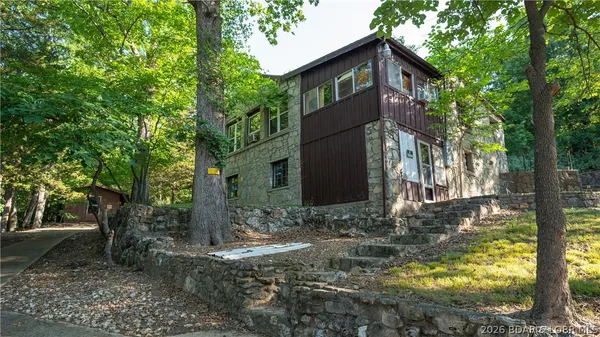 $2,299,900 | 169 Triple K Ranch Road, Sunrise Beach, MO 65079