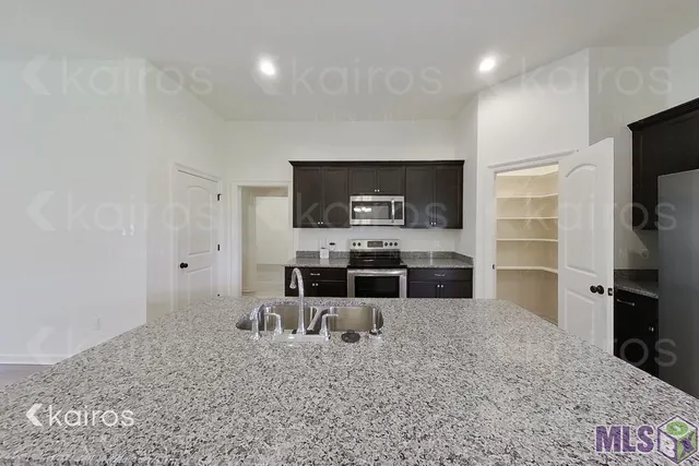 $1,740 | 112 Teddy Lane, Lafayette, LA 70507