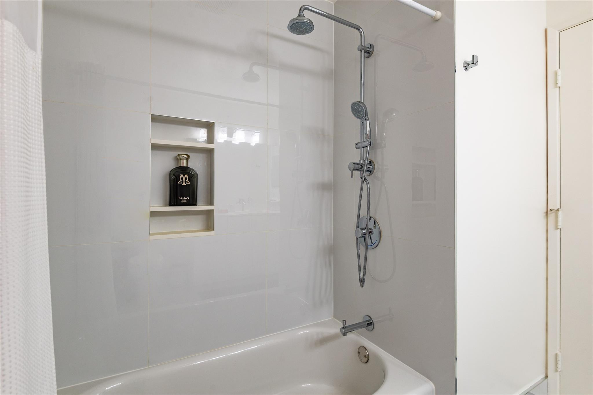 8077 Whispering Palm Drive, Unit 1 Boca Raton, FL 33496 - Photo 19 of 45 Photo 19