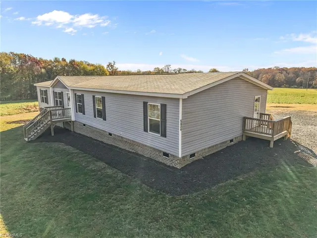 $325,000 | 5424 Doc Hayworth Road, Ramseur, NC 27316