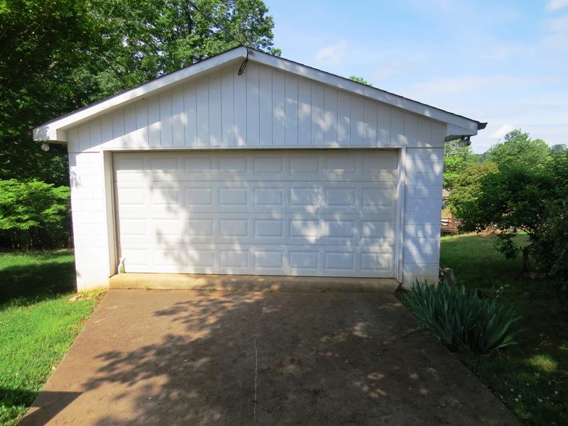 392 Patsy Avenue Collinsville, VA 24078 - Photo 33 of 35 GARAGE3