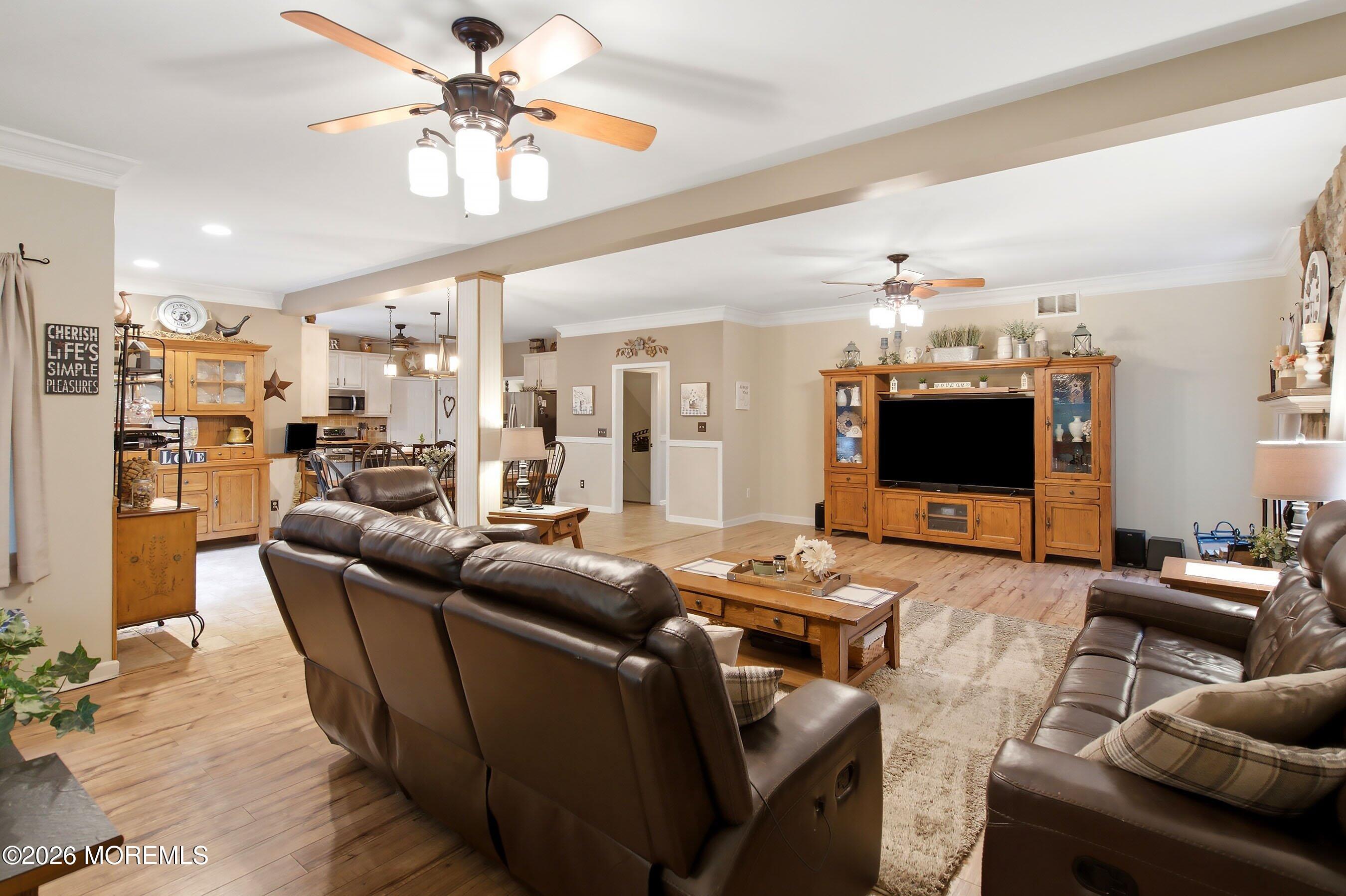 19 Goldfinch Road Jackson, NJ 08527 - Photo 4 of 51 06-Living Room 1a