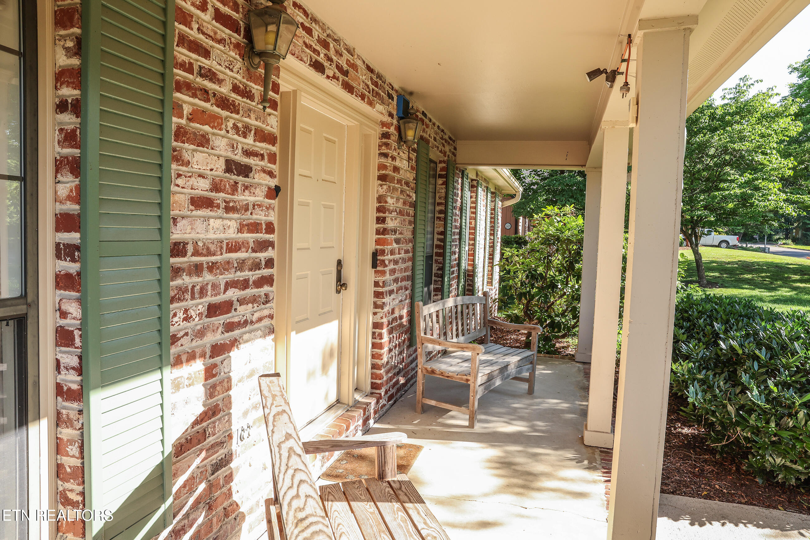 105 Claymore Lane Oak Ridge, TN 37830 - Photo 7 of 55 front door 1