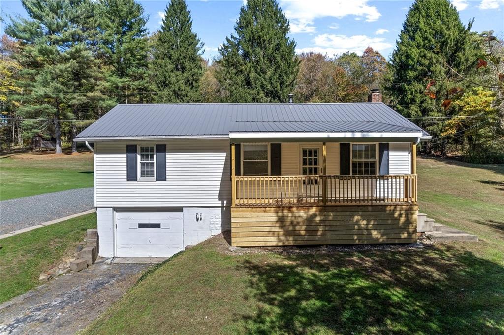 482 Cole Road New Castle, PA 16101 - Photo 1 of 33 Gallery Image 1
