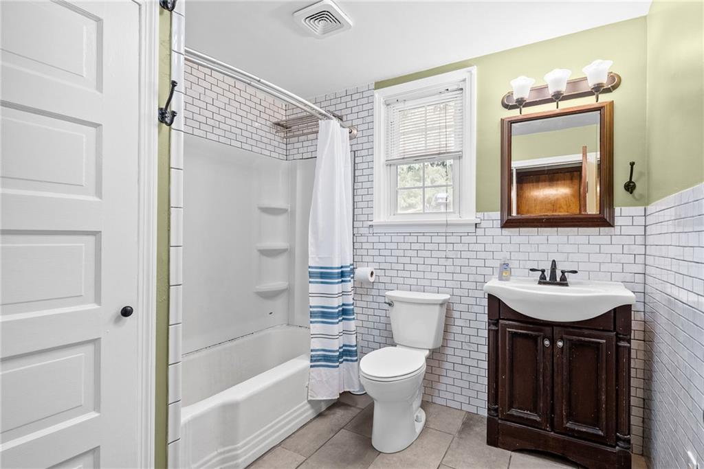 482 Cole Road New Castle, PA 16101 - Photo 10 of 33 Gallery Image 10