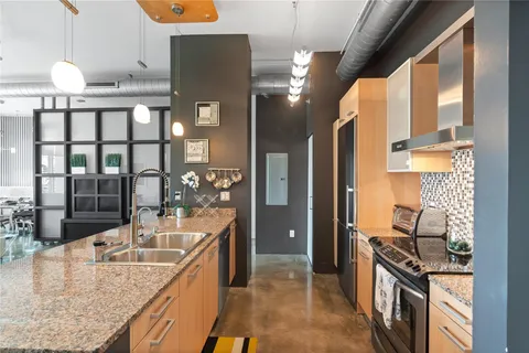 $493,500 | 313 Northeast 2nd Street, Unit 405, Fort Lauderdale, FL 33301