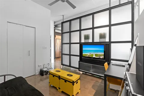 $493,500 | 313 Northeast 2nd Street, Unit 405, Fort Lauderdale, FL 33301