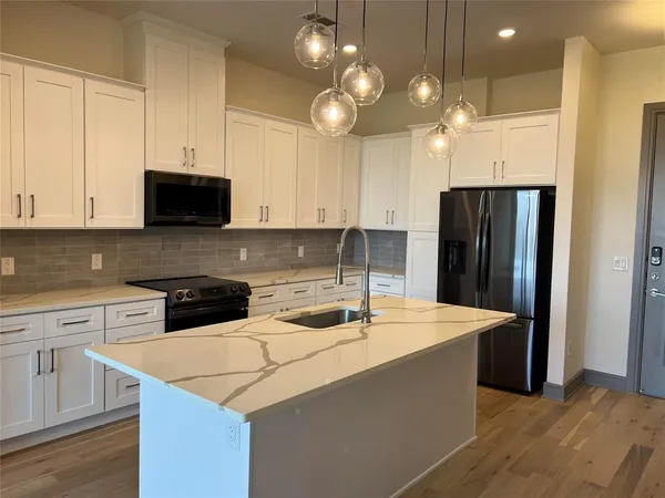 $2,250 | 2700 Old Denton Road, Unit 4440, Carrollton, TX 75007